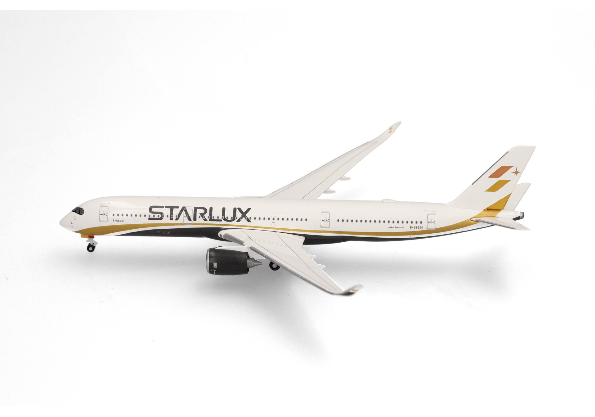 Starlux Airlines Airbus A350-900 – B-58501