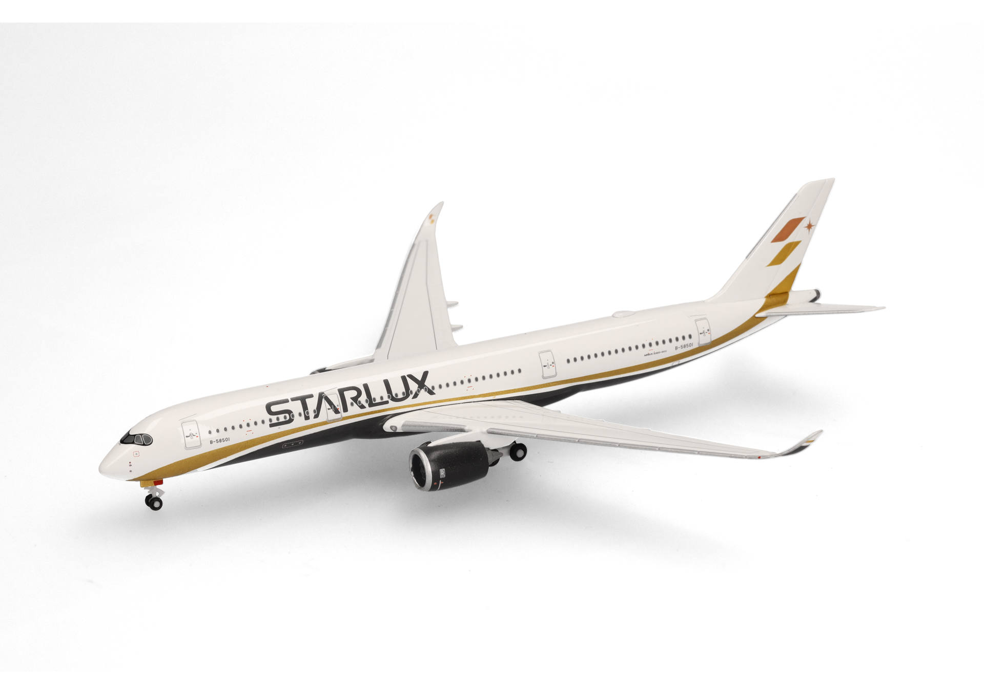 Starlux Airlines Airbus A350-900 – B-58501