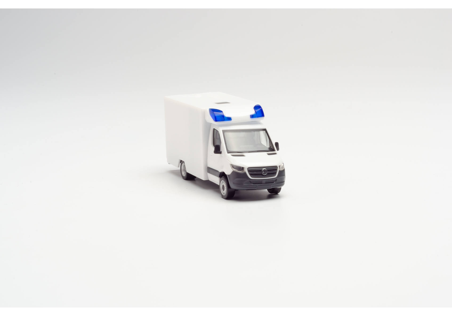 Herpa MiniKit: Mercedes-Benz Sprinter `18 Fahrtec RTW, white