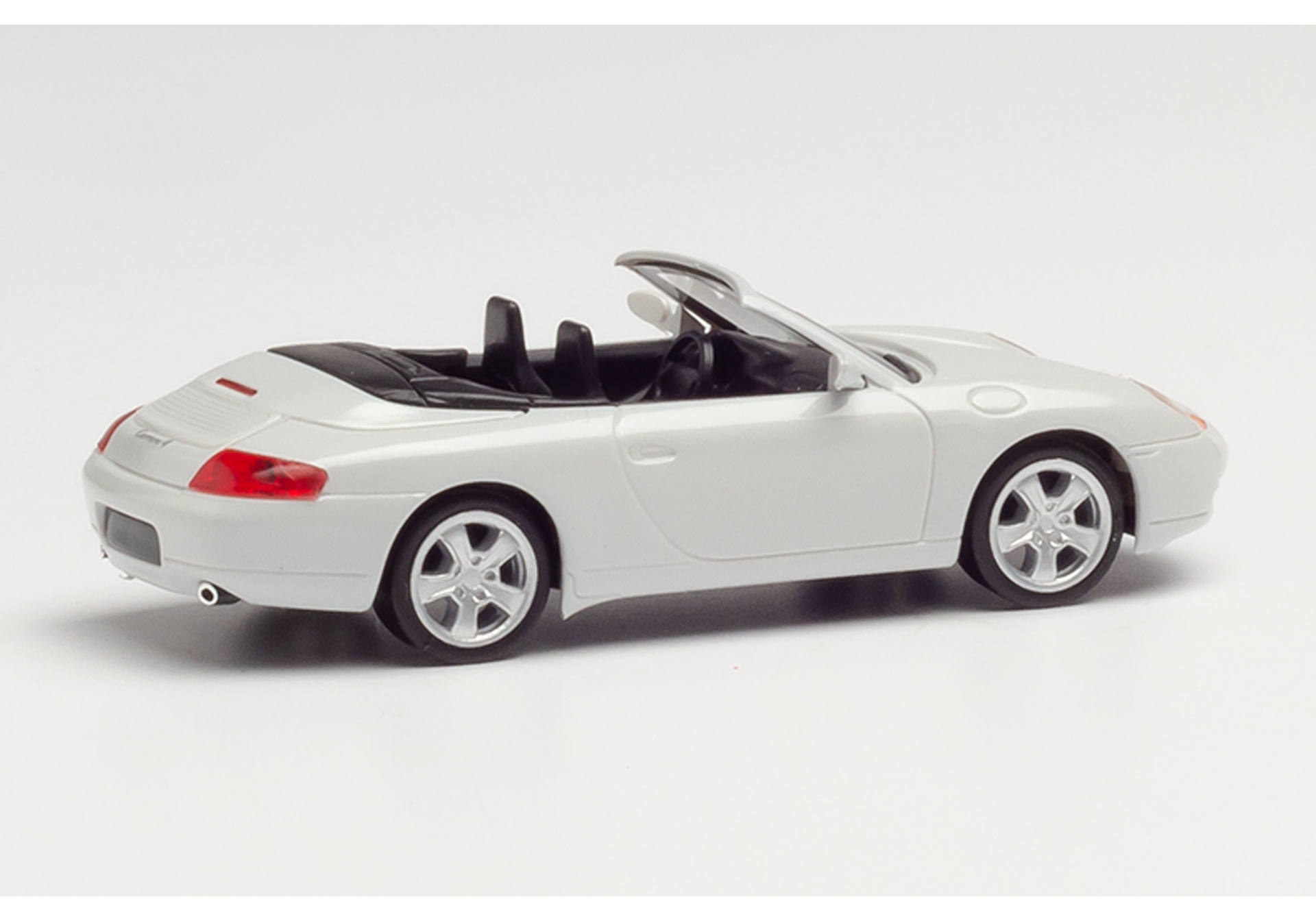 Porsche 996 C4 Cabrio, carrara white metallic