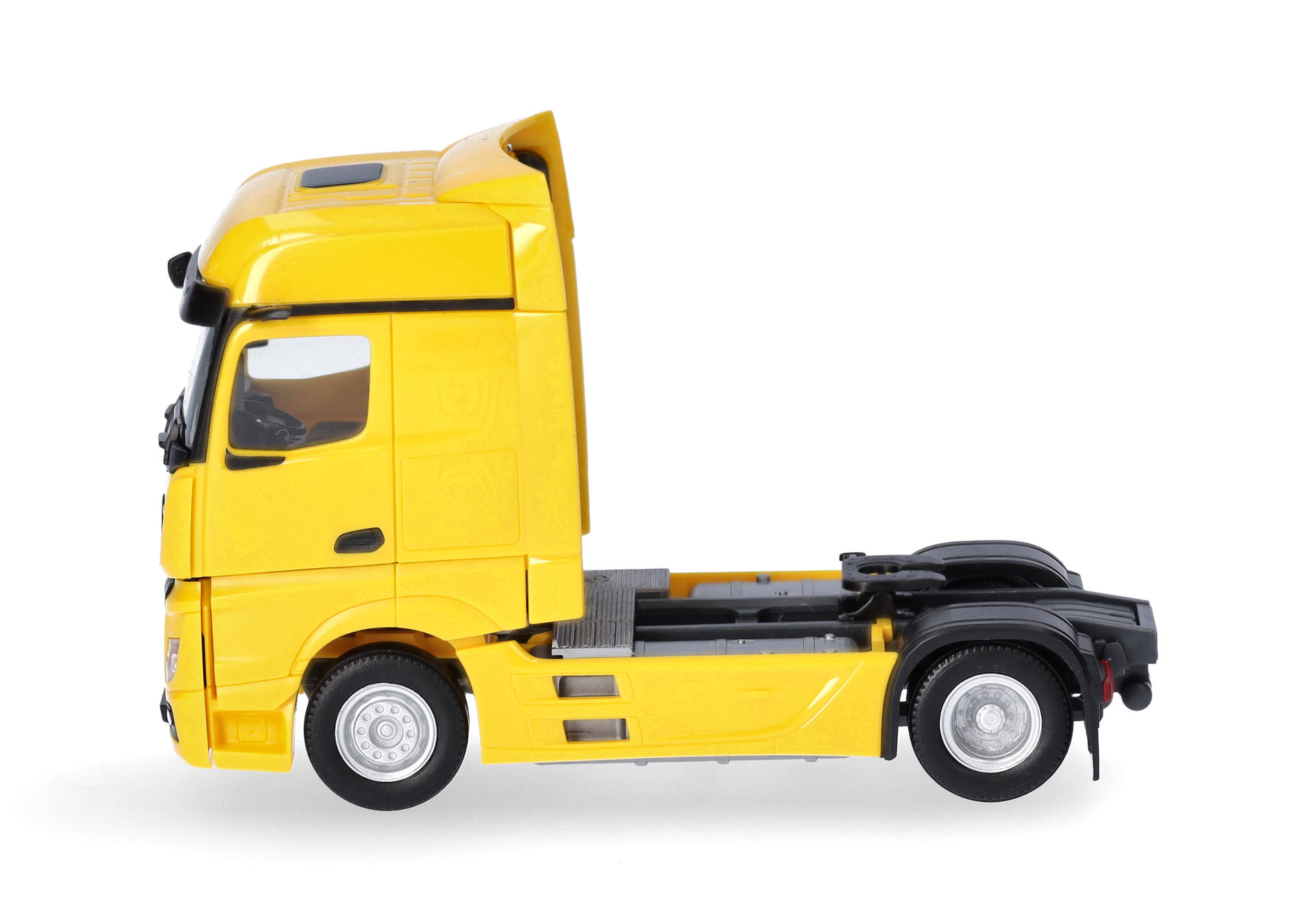 Mercedes-Benz Actros `18 Bigspace tractor, rapeseed yellow