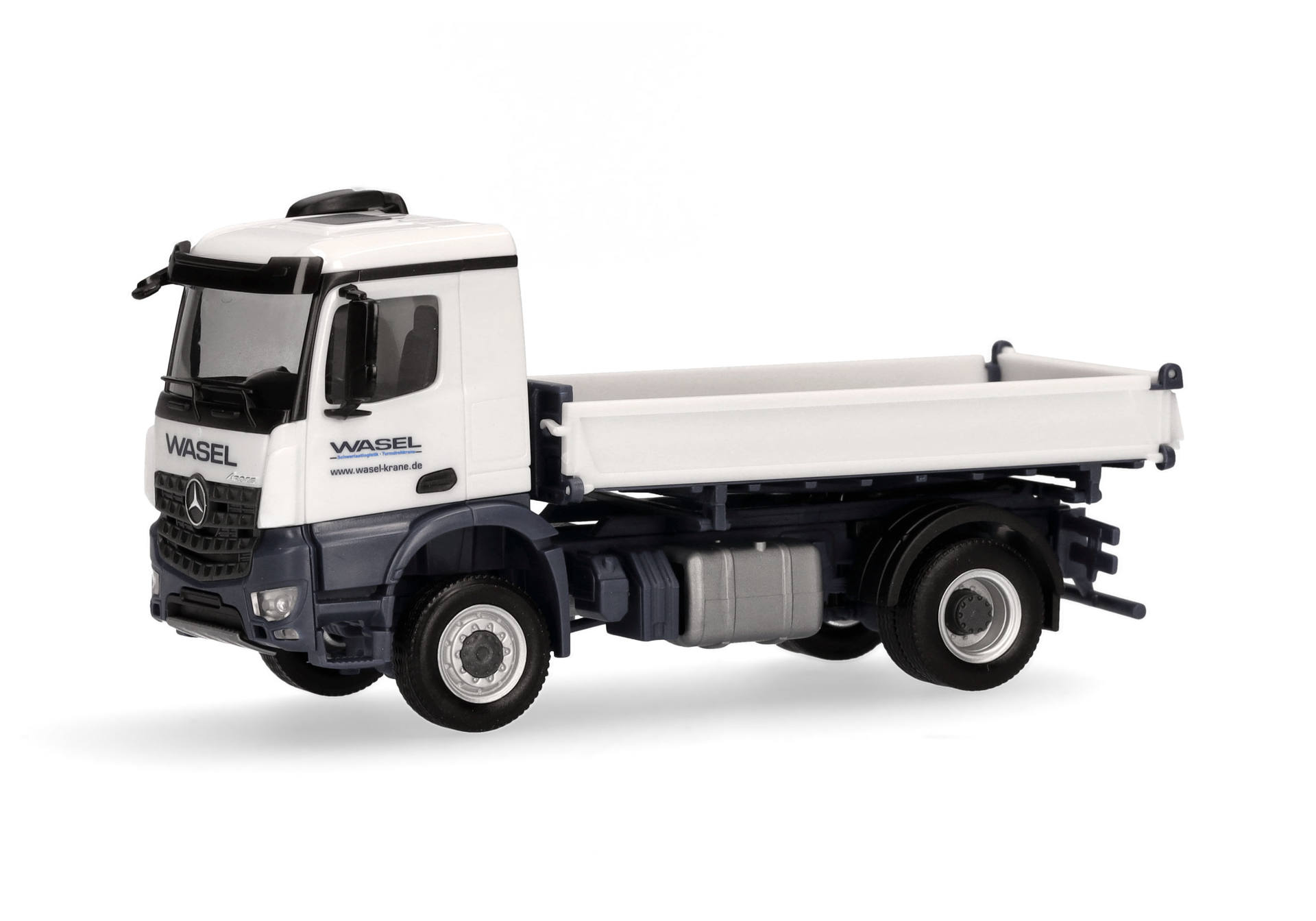 Mercedes-Benz Arocs M 4x4 three-way dumper "Wasel"