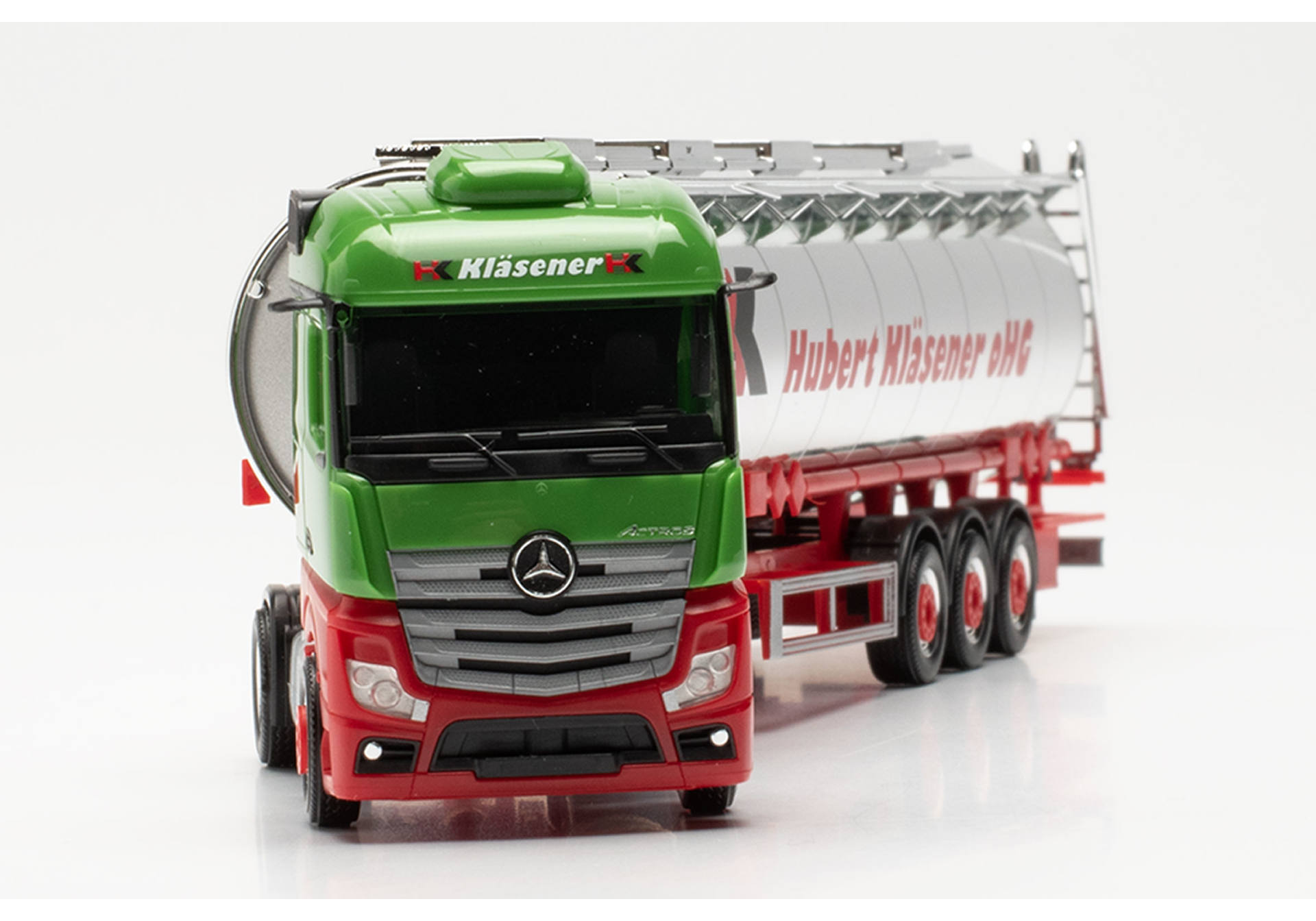 Mercedes-Benz Actros StreamSpace jumbo tank semitrailer truck "Hubert Kläsener"