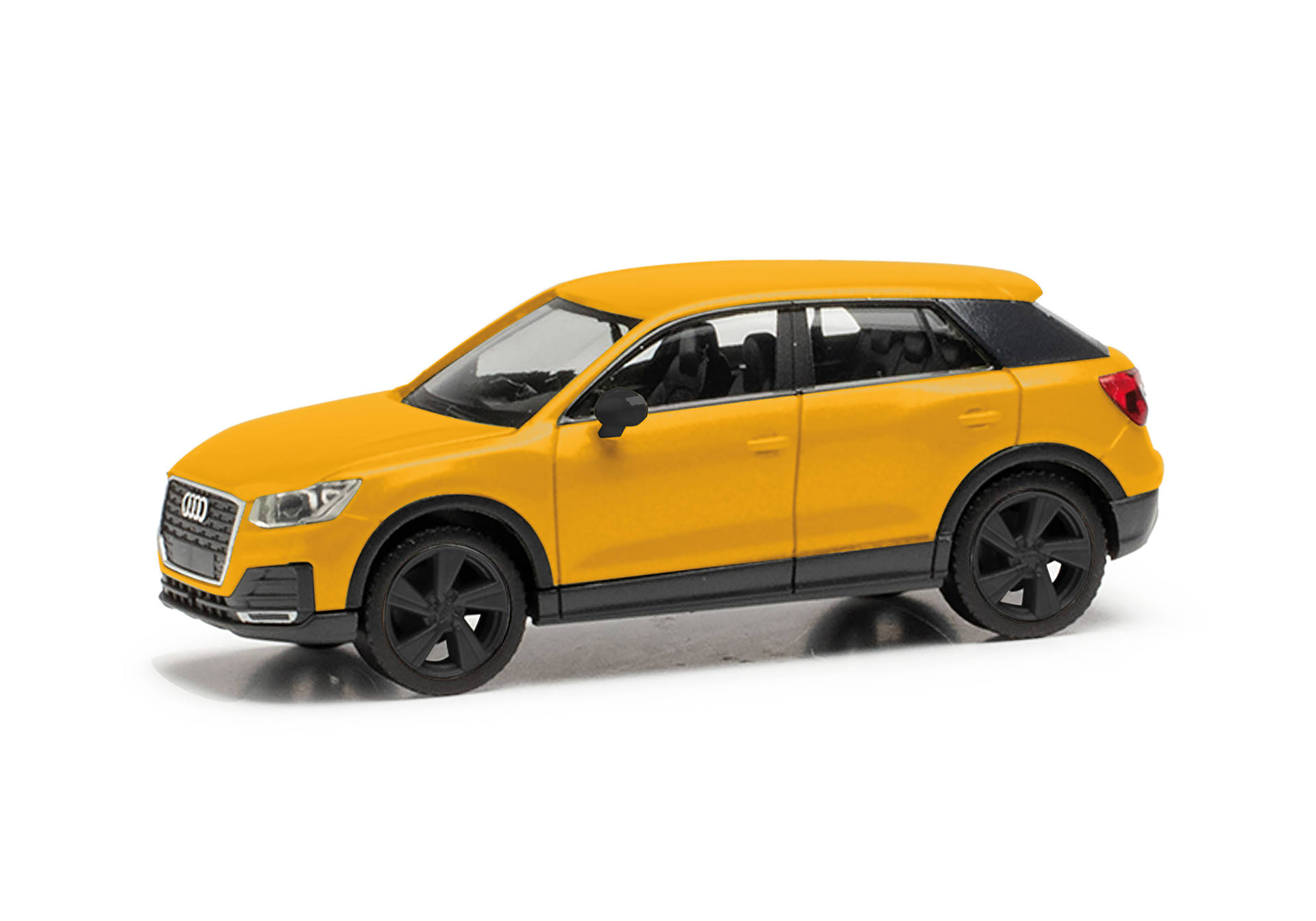 Audi Q2, vegas yellow | 028677-002