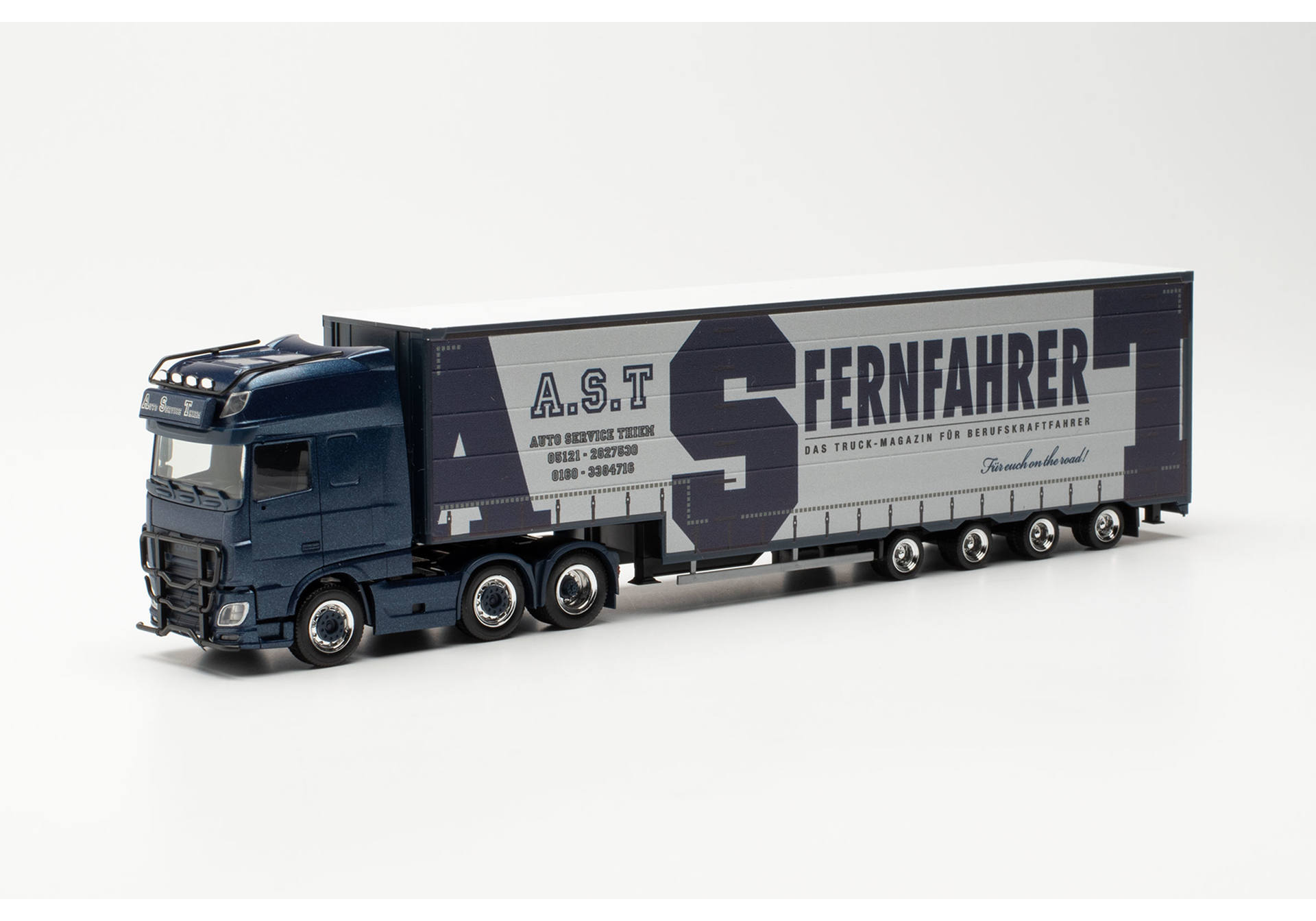 Herpa DAF XF SSC Euro 6 Meusburger semitrailer “A.S.T./Fernfahrer” 314381